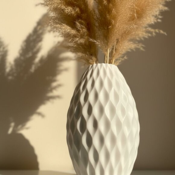 3D Printed Honeycomb Textured Vase – Tall White Geometric Pampas Grass Vase | Mo - Picture 2 of 6